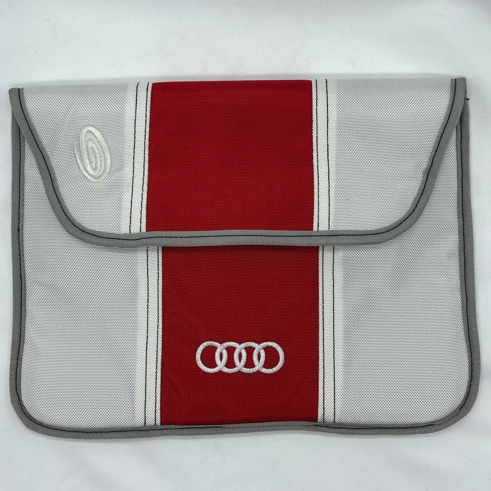 TIMBUK2 iPad/tablet cover AUDI label